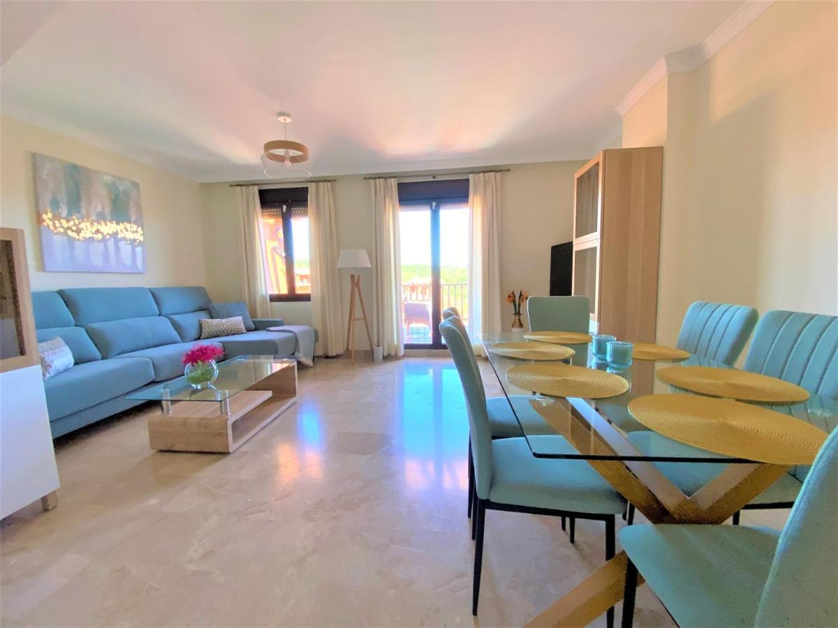 Sea View Penthouse Apartment With Hot Tub - Casa Bella Vista, Buenas Noches , Estepona Exteriör bild