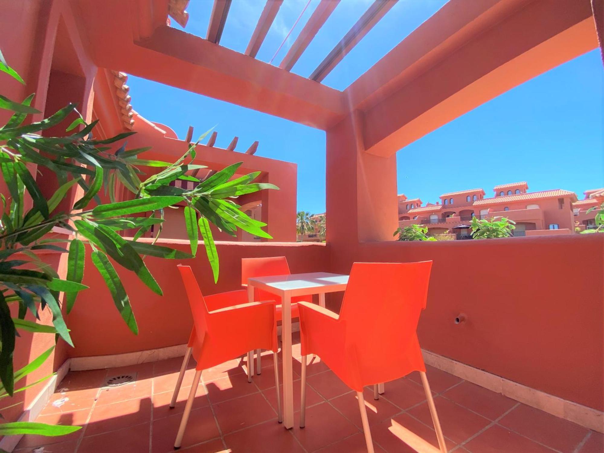 Sea View Penthouse Apartment With Hot Tub - Casa Bella Vista, Buenas Noches , Estepona Exteriör bild