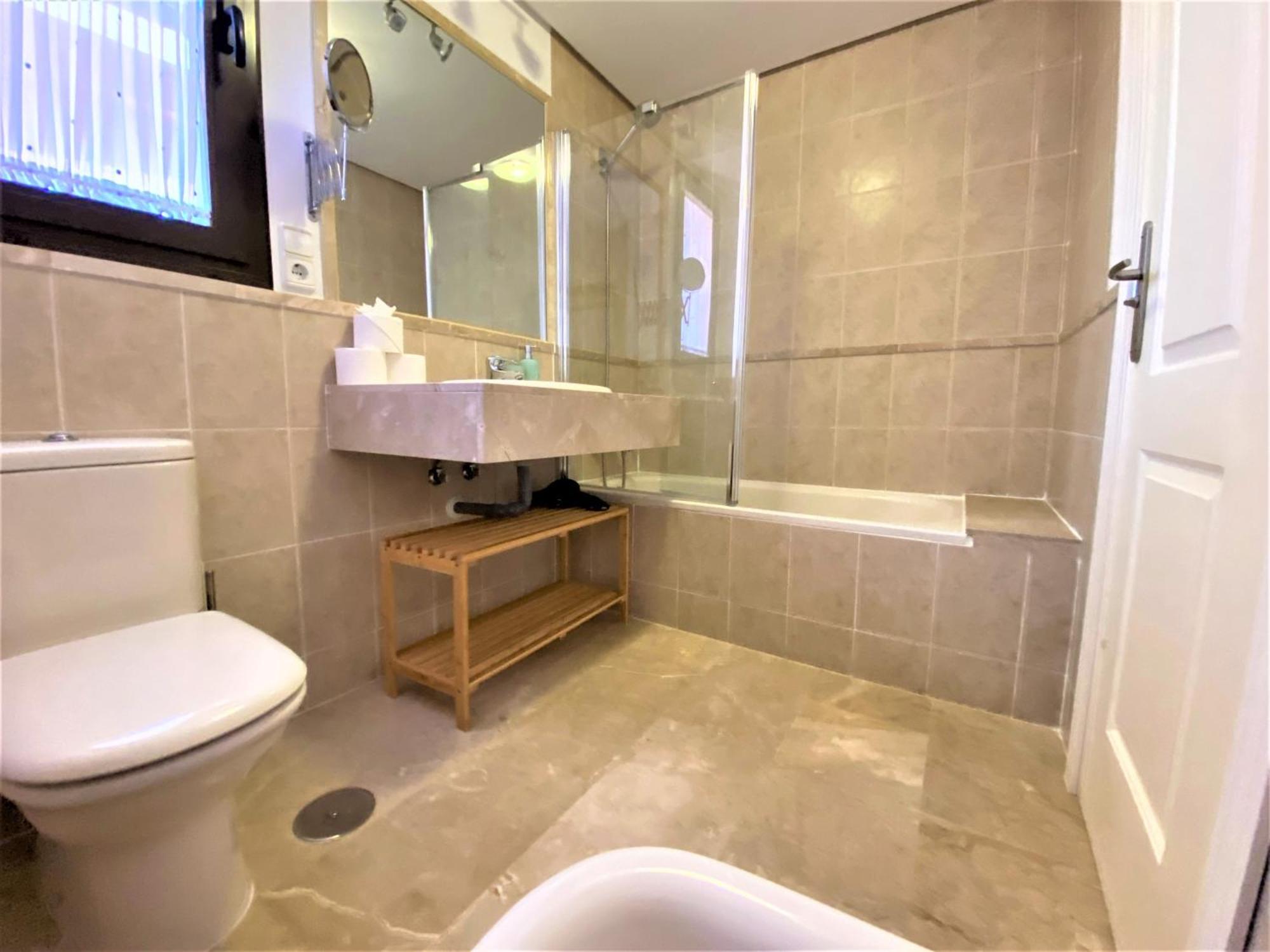 Sea View Penthouse Apartment With Hot Tub - Casa Bella Vista, Buenas Noches , Estepona Exteriör bild